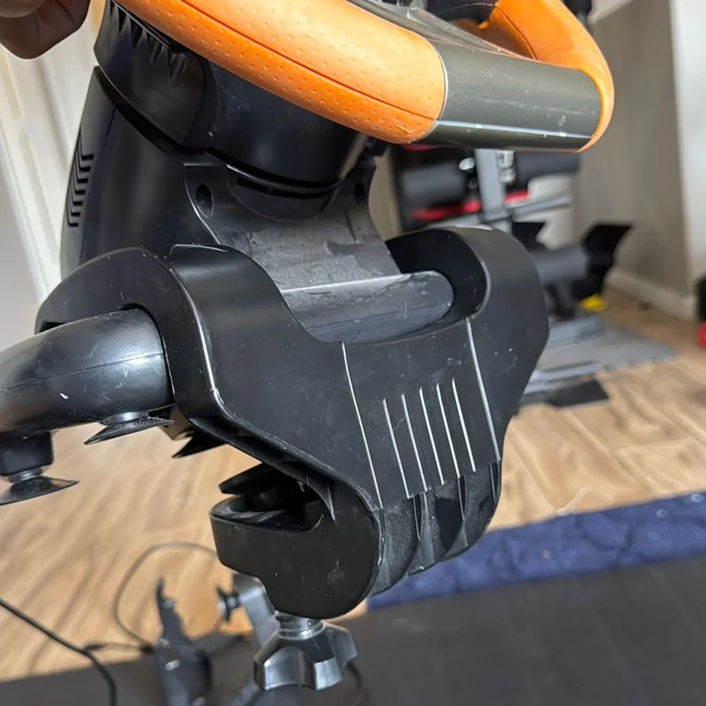 PXN steering wheel grip/anti mover for Xbox Pc or PlayStation - Picture 5 of 5